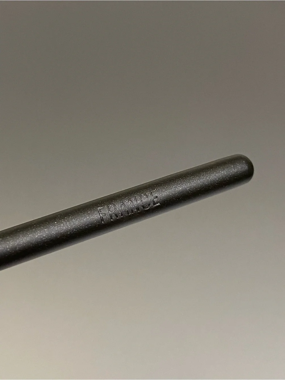 MAC 263 Small Angle Brush